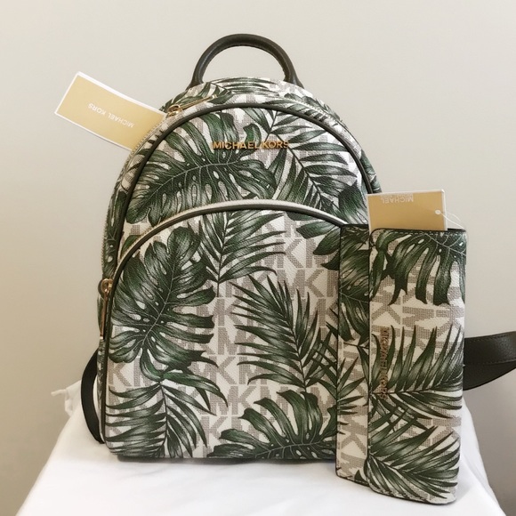 Michael Kors Handbags - NWT Michael Kors Backpack Medium Set